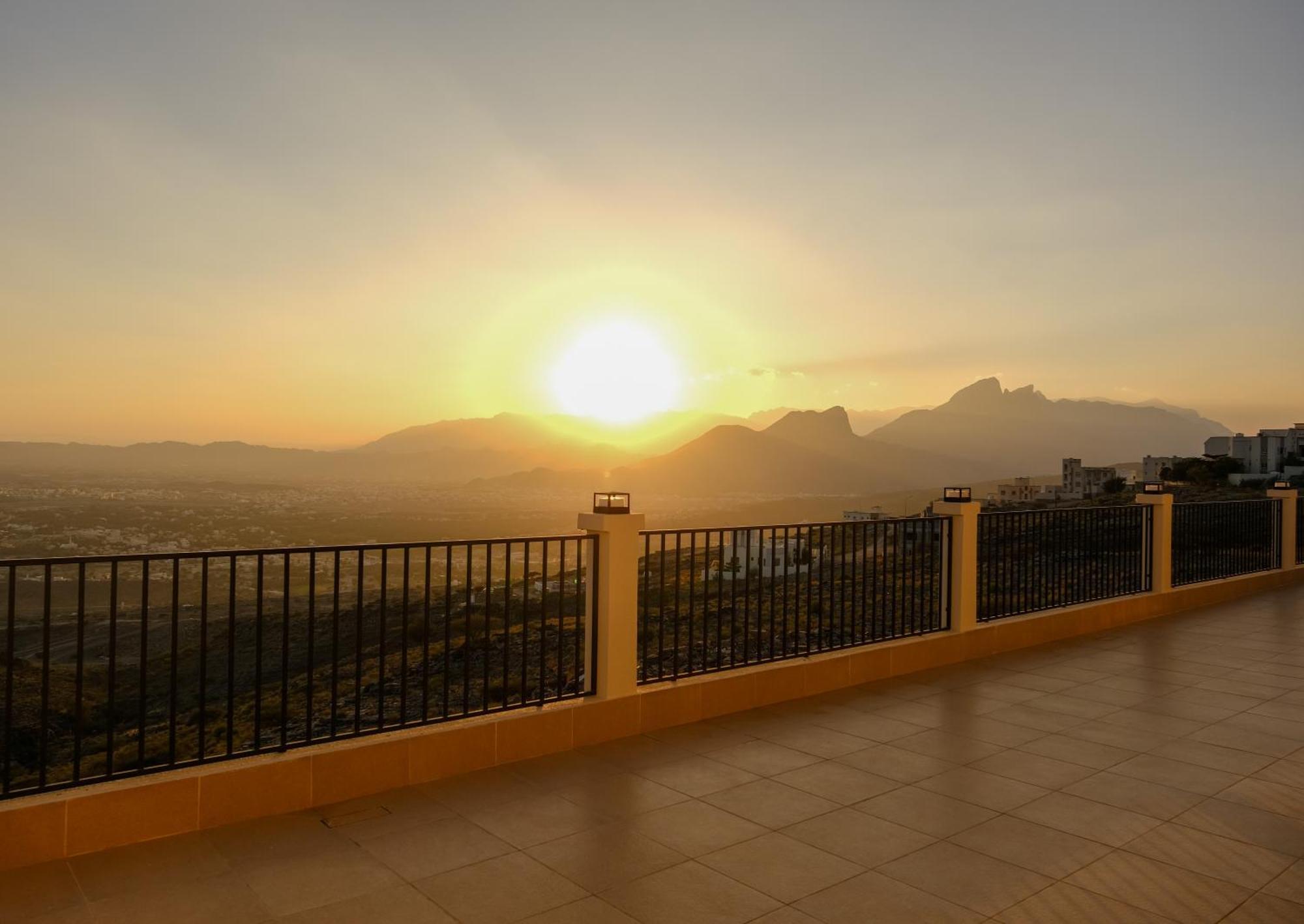 Sunset Sky Hotel Misfah Exterior photo
